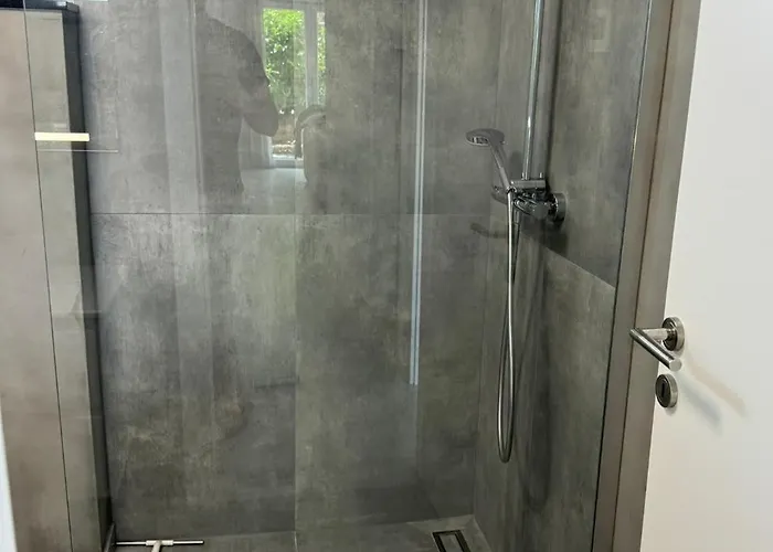 公寓 With Parking Space - 23948