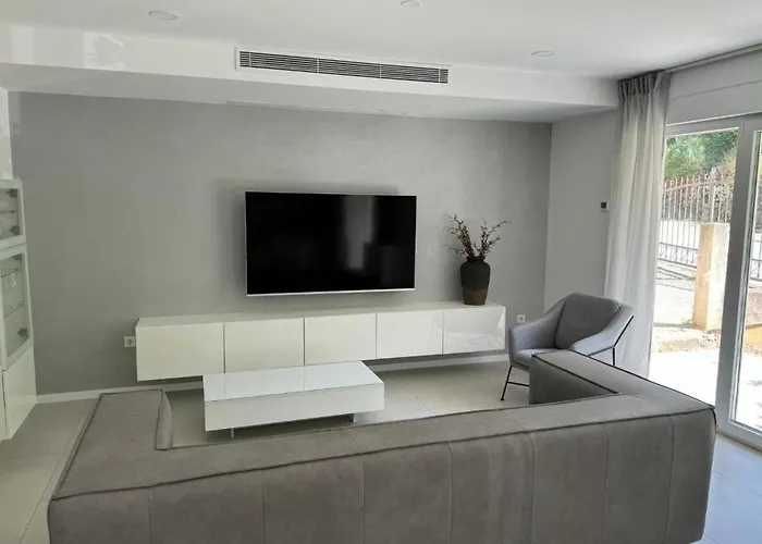 With Parking Space - 23948 Apartment *