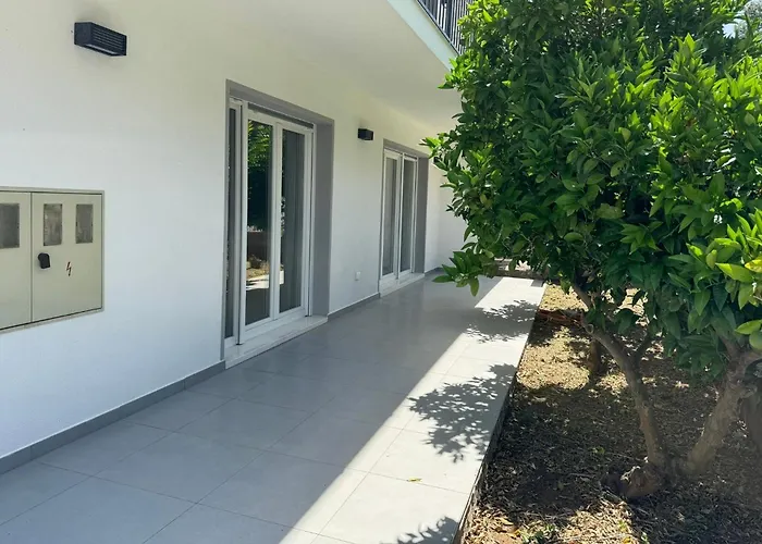 Apartment With Parking Space - 23948 Trogir